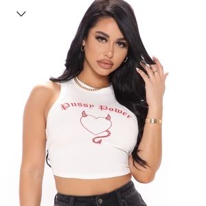 Fashion nova crop top